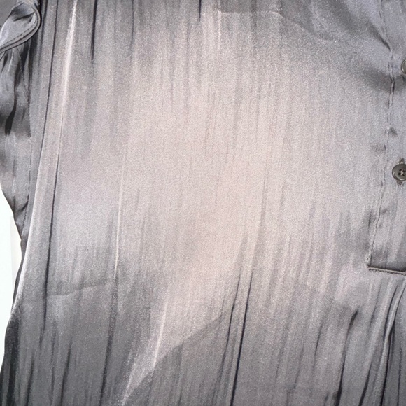 blouse - Picture 3 of 6